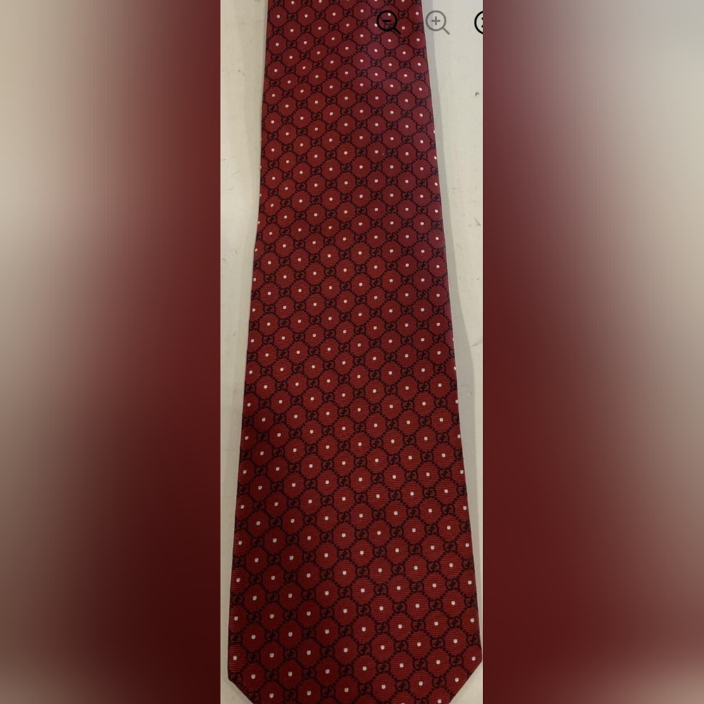 Gucci GG Logo Print Black Red White Silk Tie